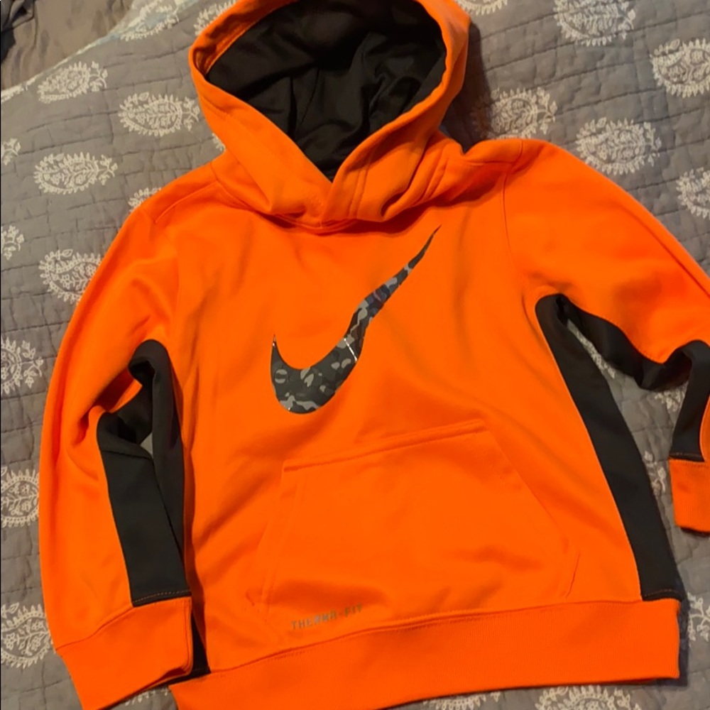 Nike Therma Fit hooded sweatshirt